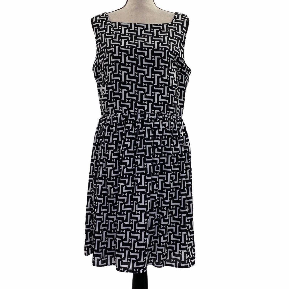 BEIGE by ECI Black White Printed Mini Dress Large